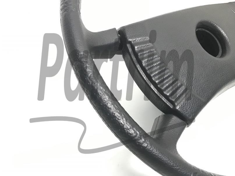 MERCEDES W115 - W114  STEERING WHEEL WITH HORN COVER 1968 - 1976